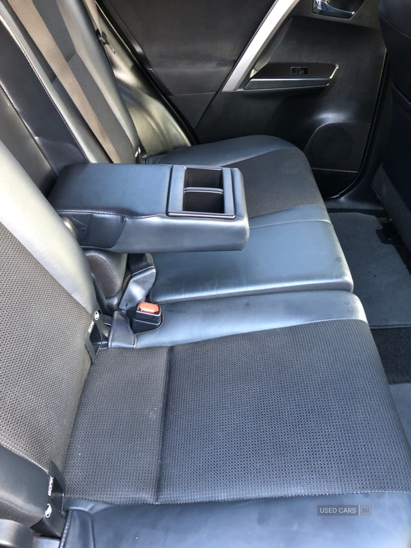 Used Toyota RAV4 2017 for sale - 76866670: Photo 70