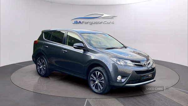 Used Toyota RAV4 2015 for sale - 76073452: Photo 2