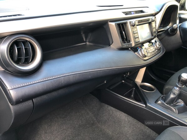 Used Toyota RAV4 2015 for sale - 76073452: Photo 40