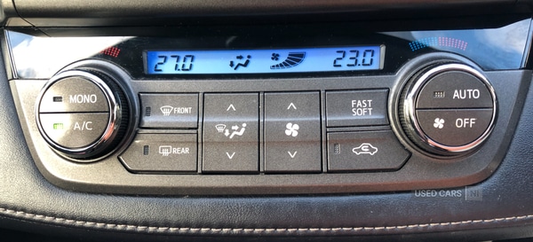 Used Toyota RAV4 2015 for sale - 76073452: Photo 46
