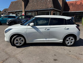 Used Suzuki Swift 2024 for sale - 79295596: Photo