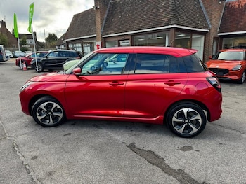 Used Suzuki Swift 2024 for sale - 77613678: Photo