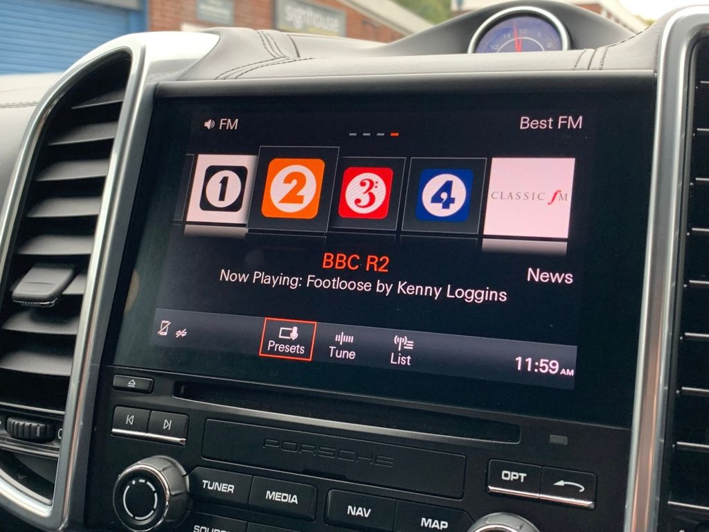 Used Porsche Cayenne 2017 for sale - 77293284: Photo 28