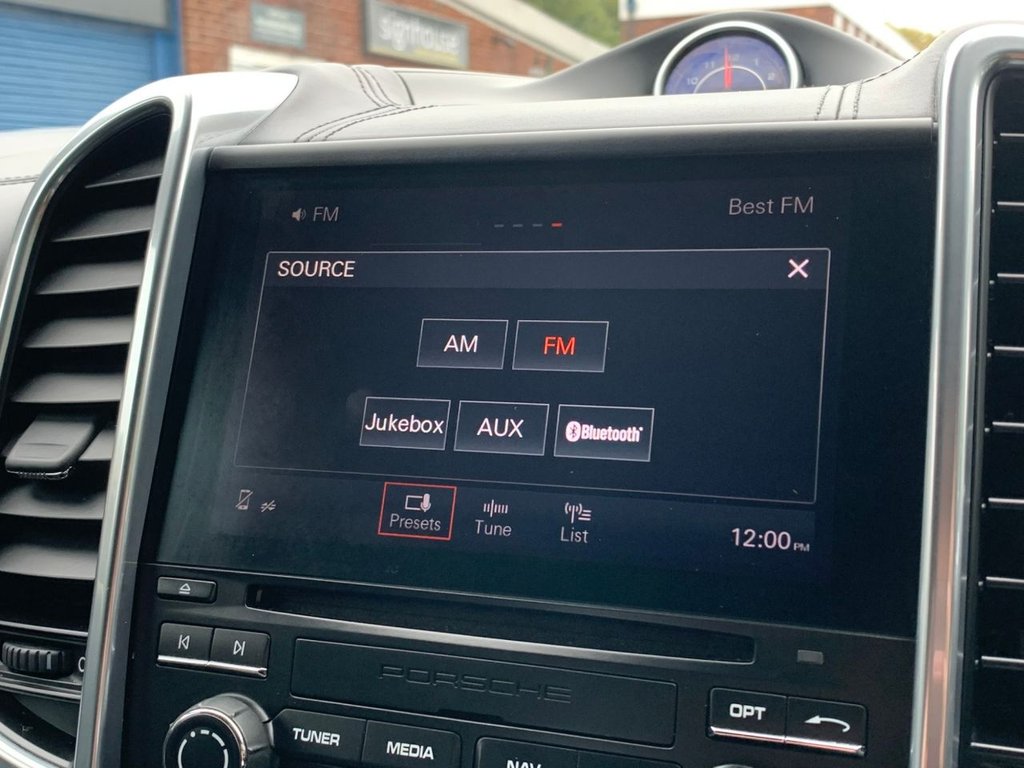 Used Porsche Cayenne 2017 for sale - 77293284: Photo 29