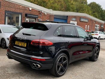 Used Porsche Cayenne 2017 for sale - 77293284: Photo