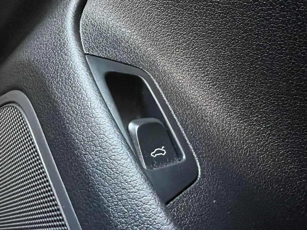 Used Audi Q3 2016 for sale - 78049647: Photo 32