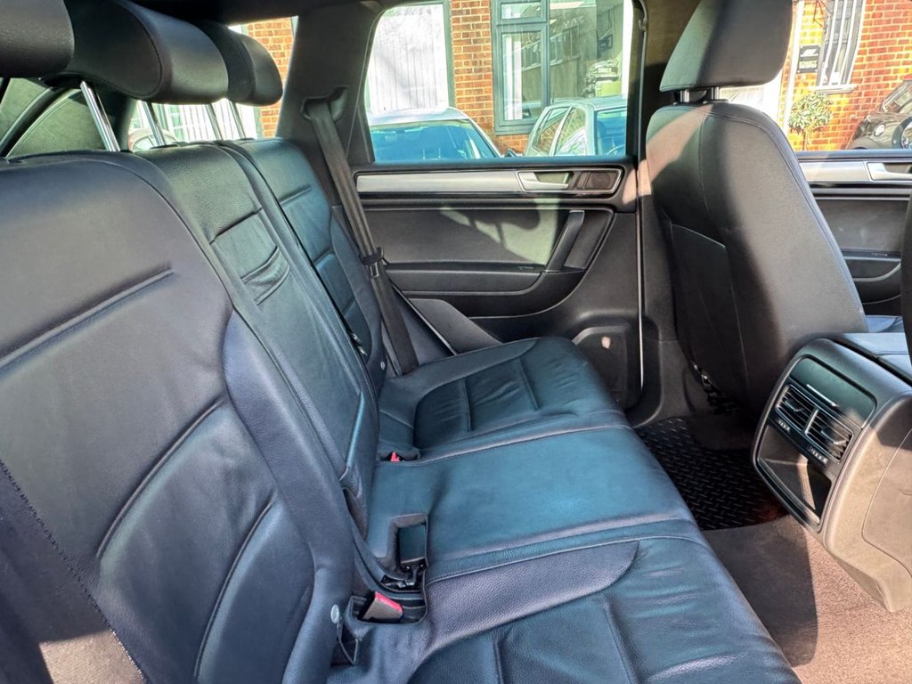 Used Volkswagen Touareg 2015 for sale - 77360145: Photo 19