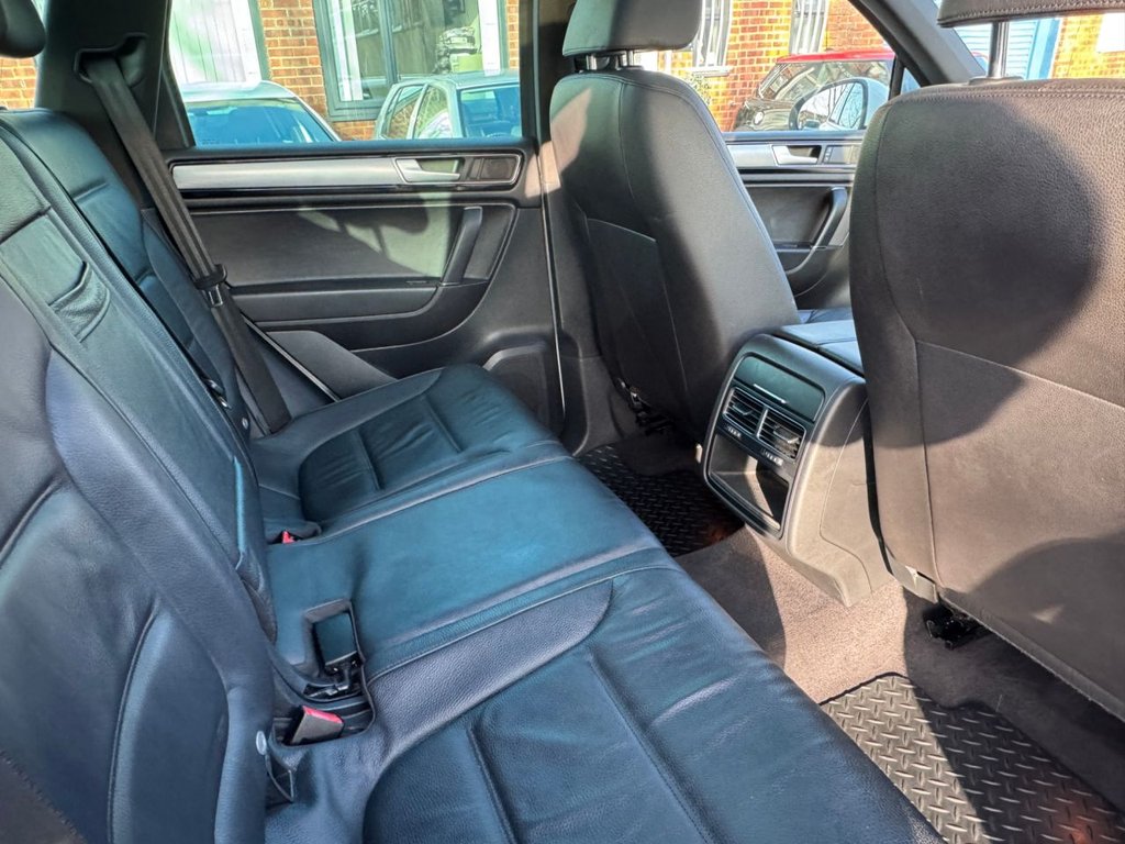 Used Volkswagen Touareg 2015 for sale - 77360145: Photo 20