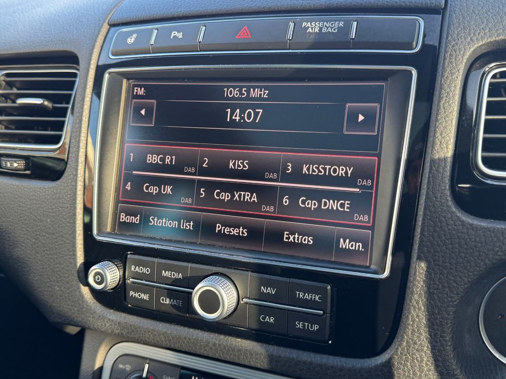 Used Volkswagen Touareg 2015 for sale - 77360145: Photo 28