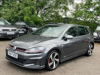 Used Volkswagen Golf 2017 for sale - 78811216: Photo