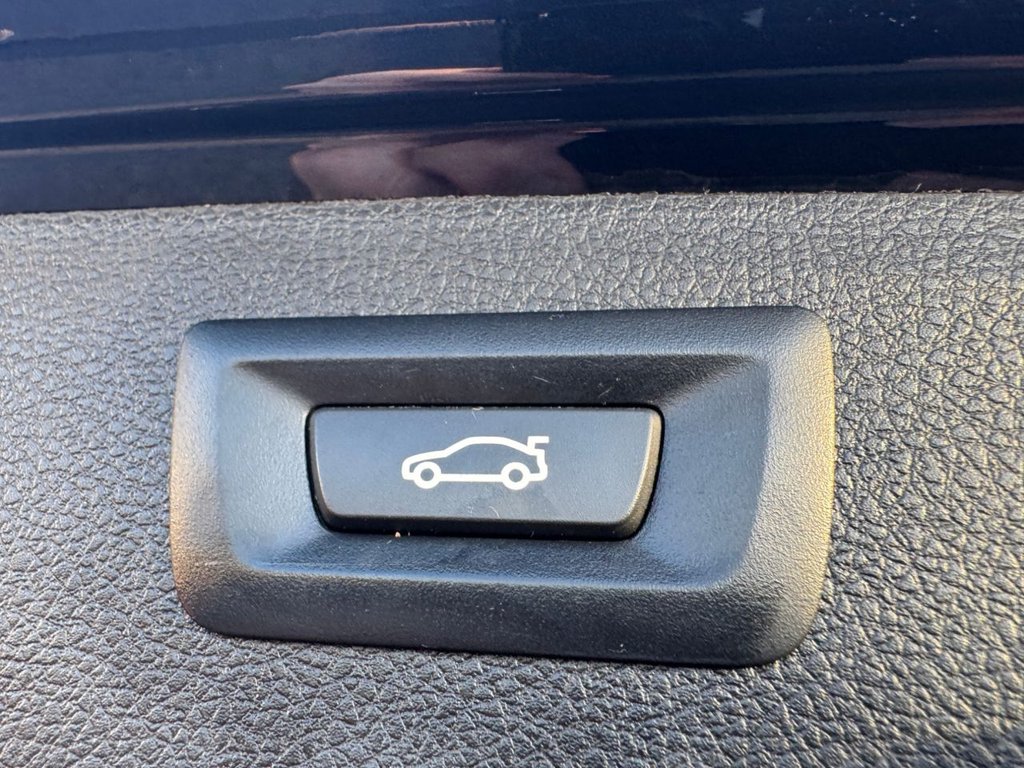 Used BMW 3 Series 2018 for sale - 77010124: Photo 34