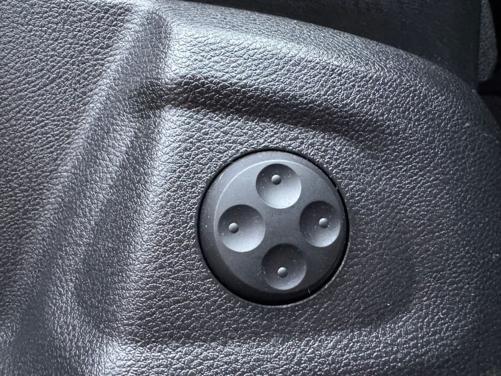 Used Audi Q5 2014 for sale - 77884930: Photo 29