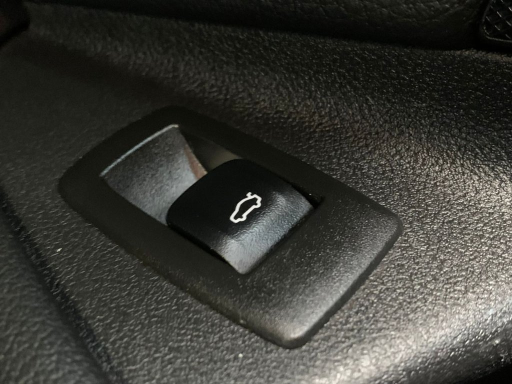 Used BMW 5 Series 2019 for sale - 76914787: Photo 32