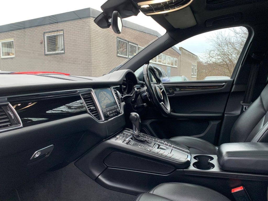 Used Porsche Macan 2016 for sale - 77133339: Photo 20