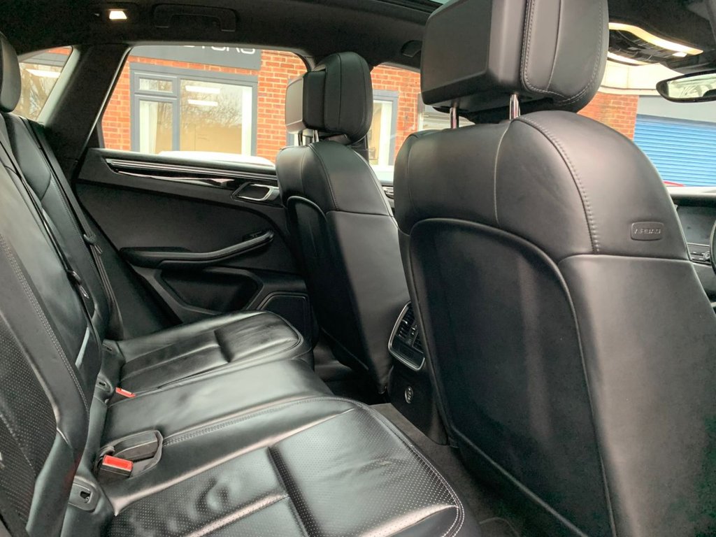 Used Porsche Macan 2016 for sale - 77133339: Photo 22