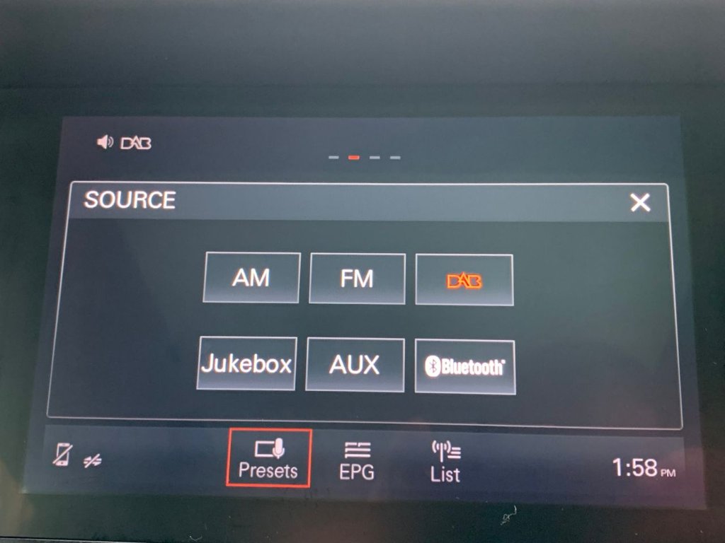 Used Porsche Macan 2016 for sale - 77133339: Photo 32