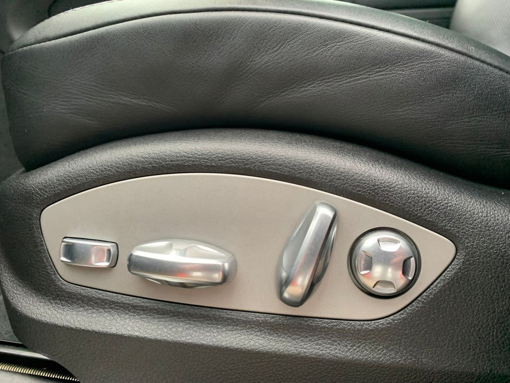 Used Porsche Macan 2016 for sale - 77133339: Photo 40