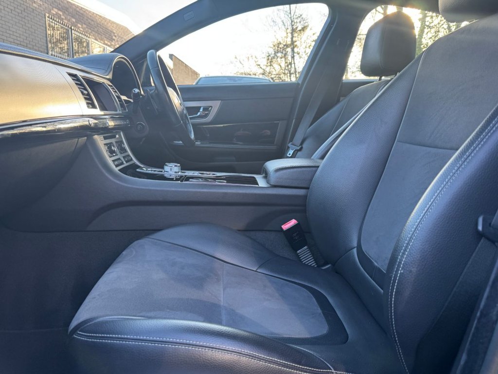 Used Jaguar XF 2014 for sale - 76797537: Photo 15