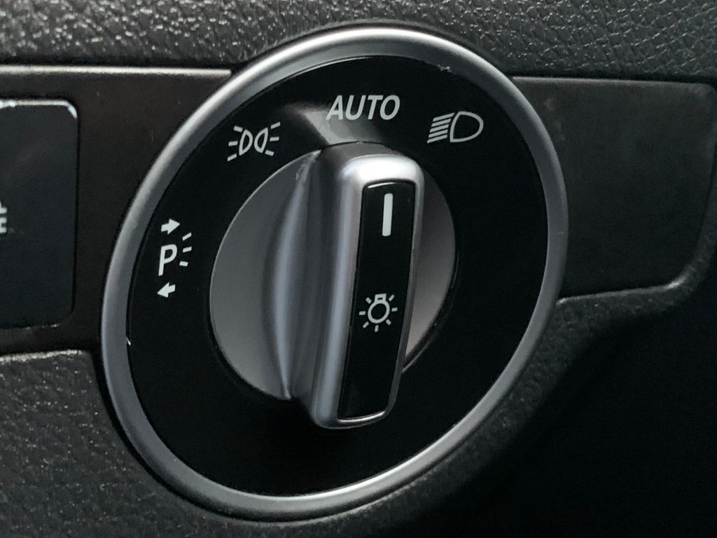 Used Mercedes-Benz GLA 2015 for sale - 76797916: Photo 32