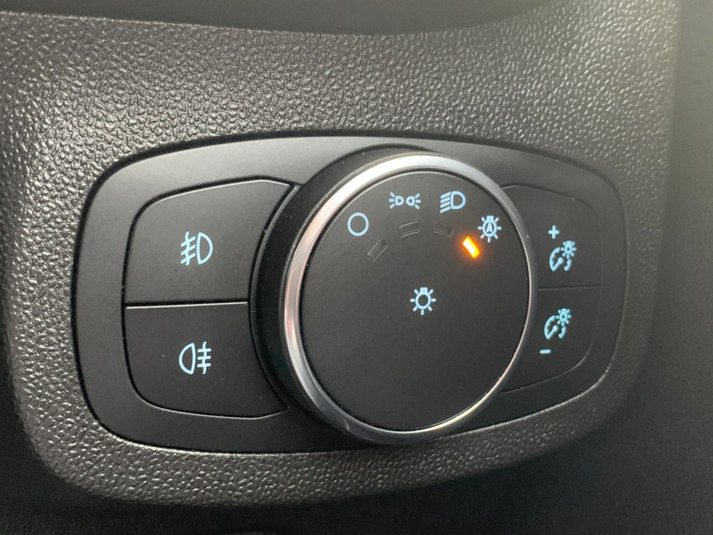 Used Ford Fiesta 2018 for sale - 76966225: Photo 30