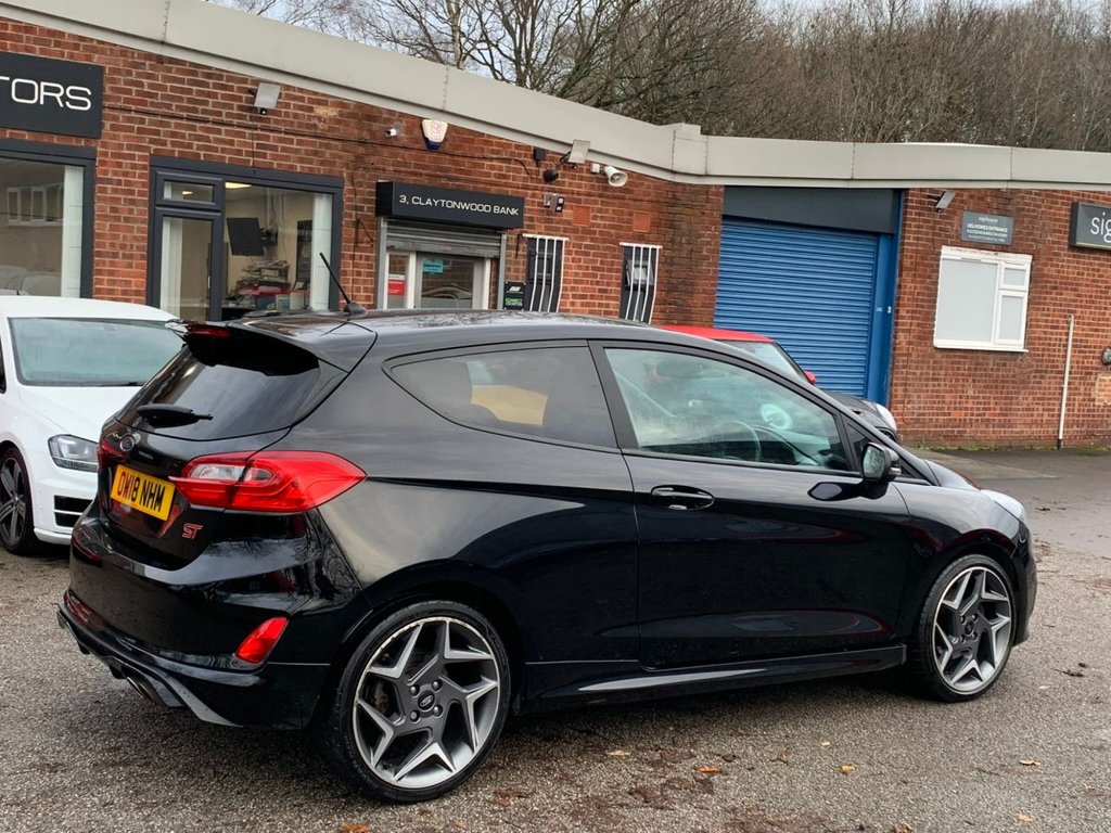Used Ford Fiesta 2018 for sale - 76966225: Photo 8