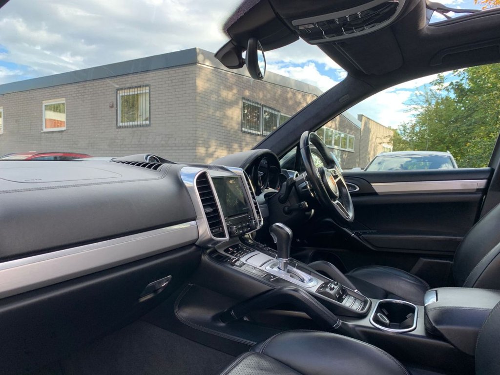 Used Porsche Cayenne 2016 for sale - 76797699: Photo 18