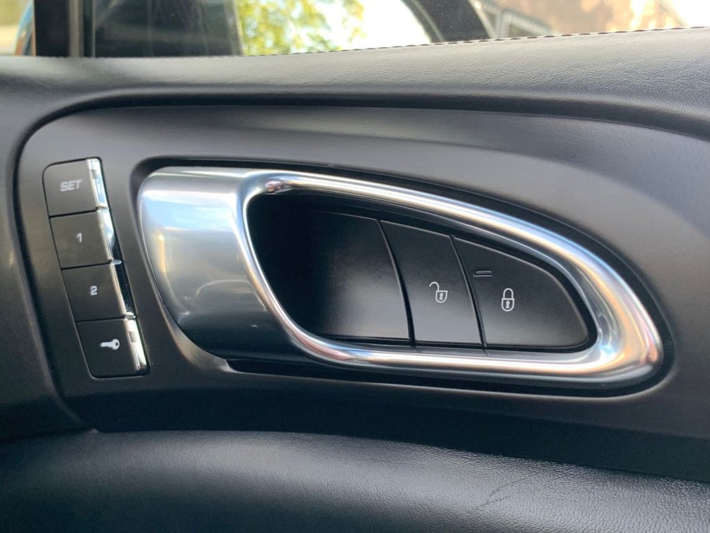 Used Porsche Cayenne 2016 for sale - 76797699: Photo 36