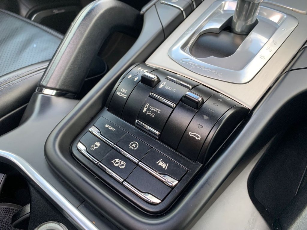 Used Porsche Cayenne 2016 for sale - 76797699: Photo 38