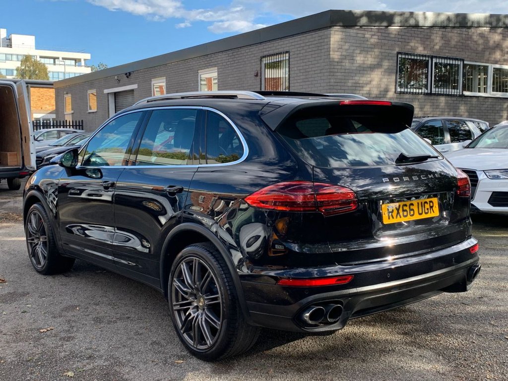 Used Porsche Cayenne 2016 for sale - 76797699: Photo 5