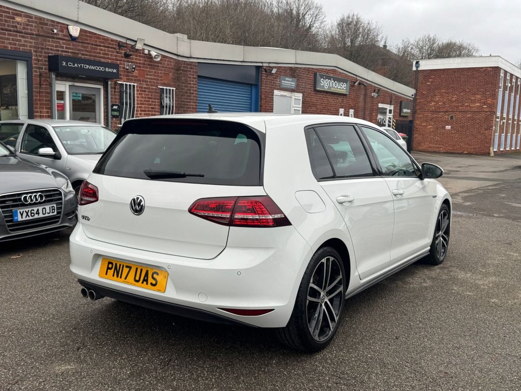 Used Volkswagen Golf 2017 for sale - 77798256: Photo 10