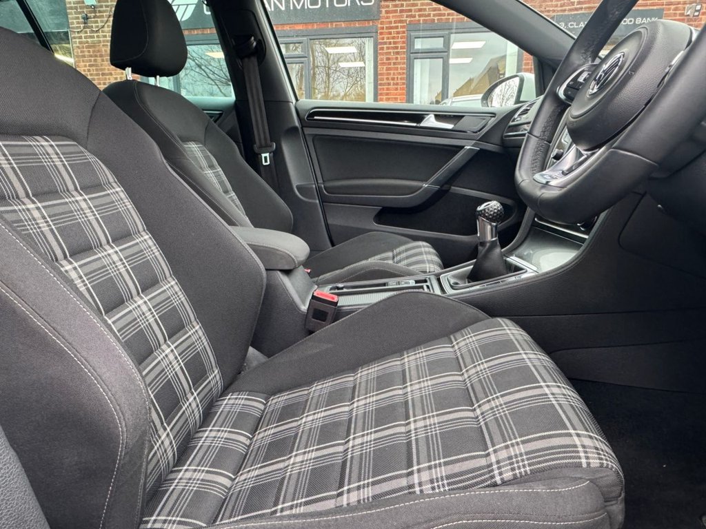 Used Volkswagen Golf 2017 for sale - 77798256: Photo 12