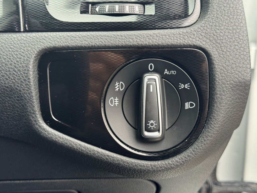 Used Volkswagen Golf 2017 for sale - 77798256: Photo 29