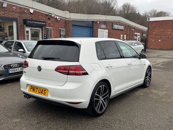 Used Volkswagen Golf 2017 for sale - 77798256: Photo