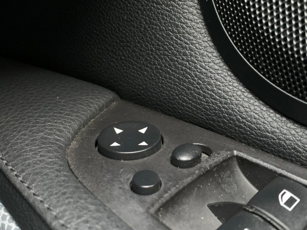 Used BMW 3 Series 2010 for sale - 76797772: Photo 29