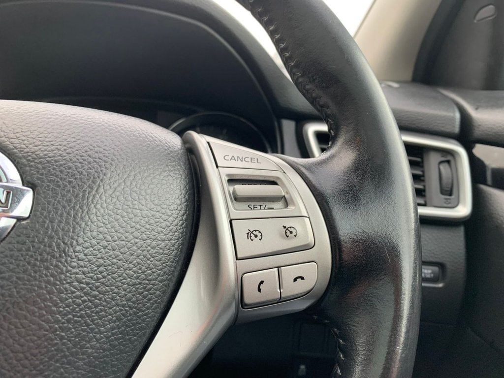 Used Nissan Qashqai 2015 for sale - 76797912: Photo 32