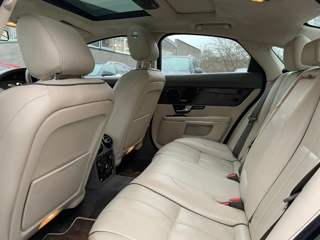 Used Jaguar XJ 2010 for sale - 77042565: Photo 22