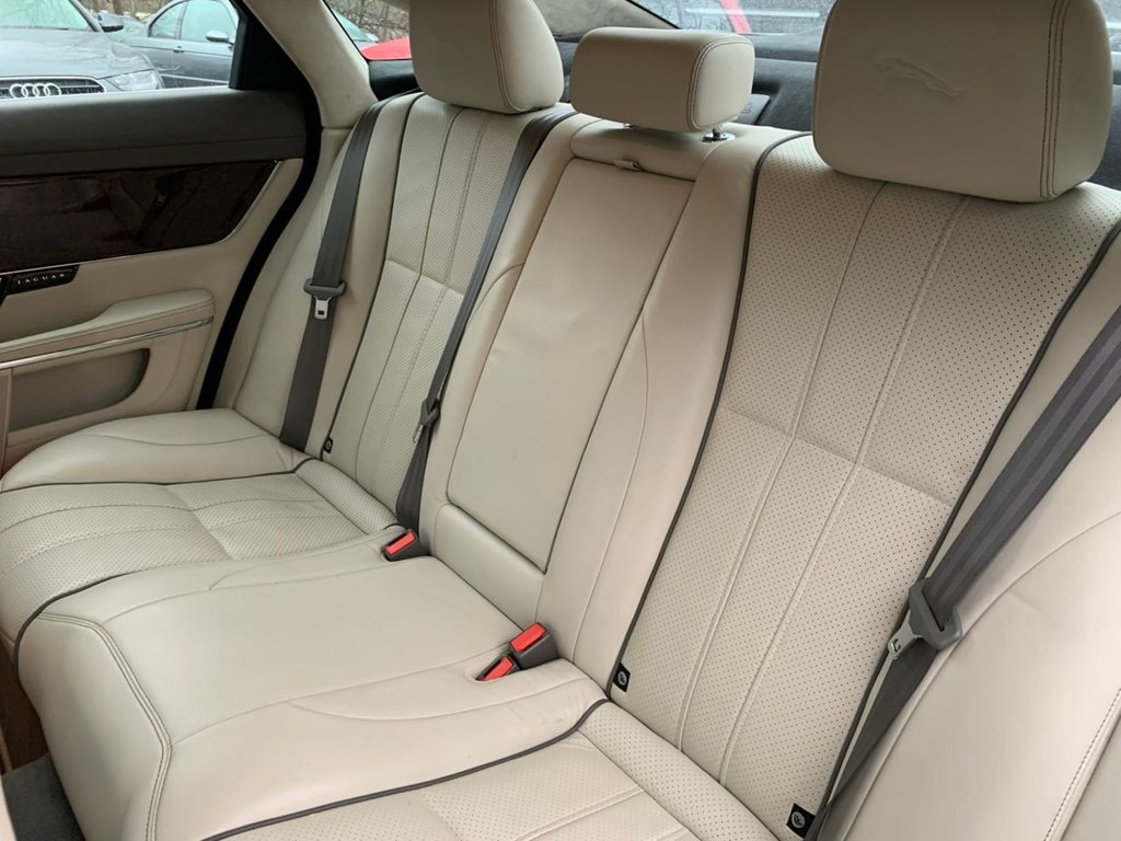 Used Jaguar XJ 2010 for sale - 77042565: Photo 23