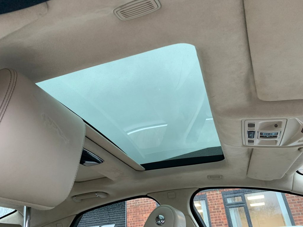 Used Jaguar XJ 2010 for sale - 77042565: Photo 24