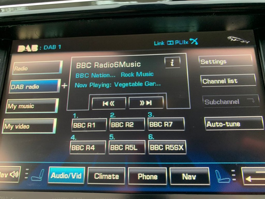 Used Jaguar XJ 2010 for sale - 77042565: Photo 33