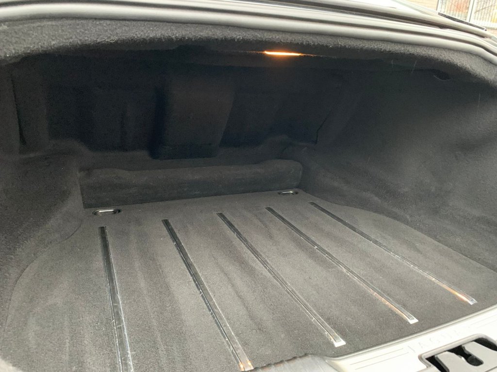 Used Jaguar XJ 2010 for sale - 77042565: Photo 37