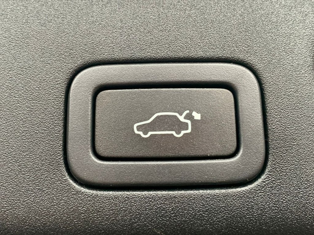 Used Jaguar XJ 2010 for sale - 77042565: Photo 38