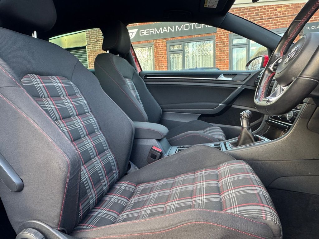 Used Volkswagen Golf 2016 for sale - 76797759: Photo 13