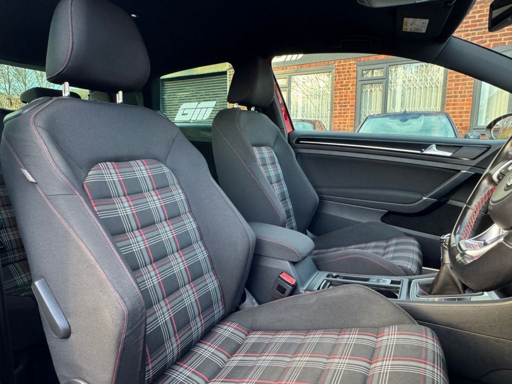 Used Volkswagen Golf 2016 for sale - 76797759: Photo 14