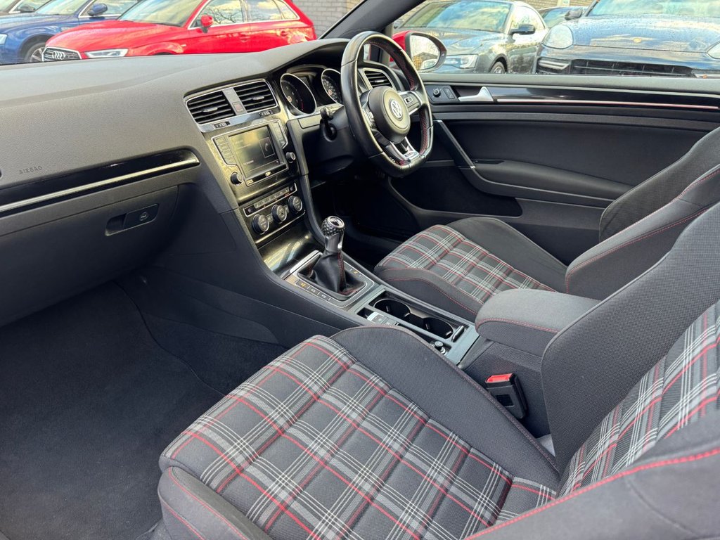 Used Volkswagen Golf 2016 for sale - 76797759: Photo 15