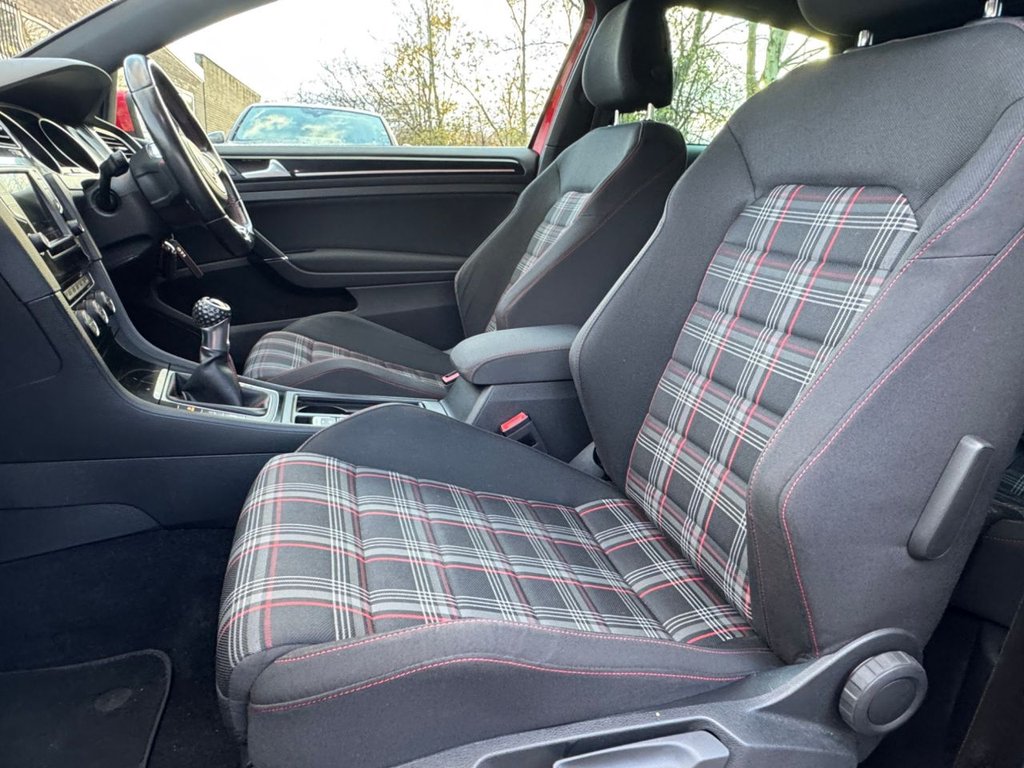 Used Volkswagen Golf 2016 for sale - 76797759: Photo 16