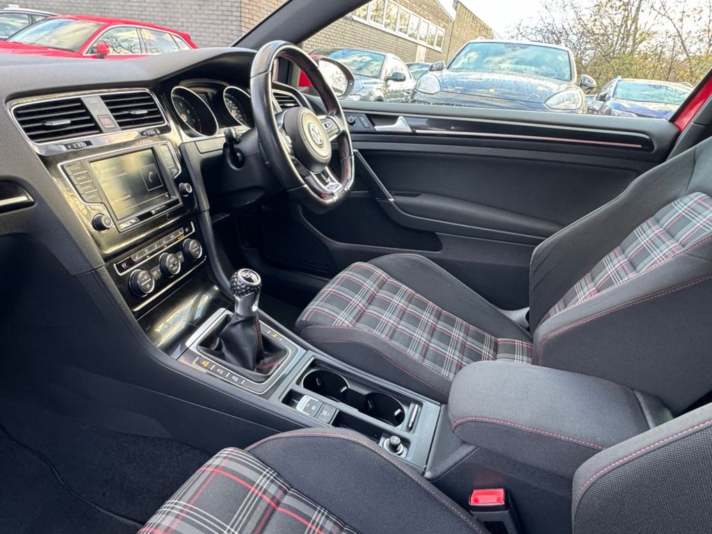 Used Volkswagen Golf 2016 for sale - 76797759: Photo 17