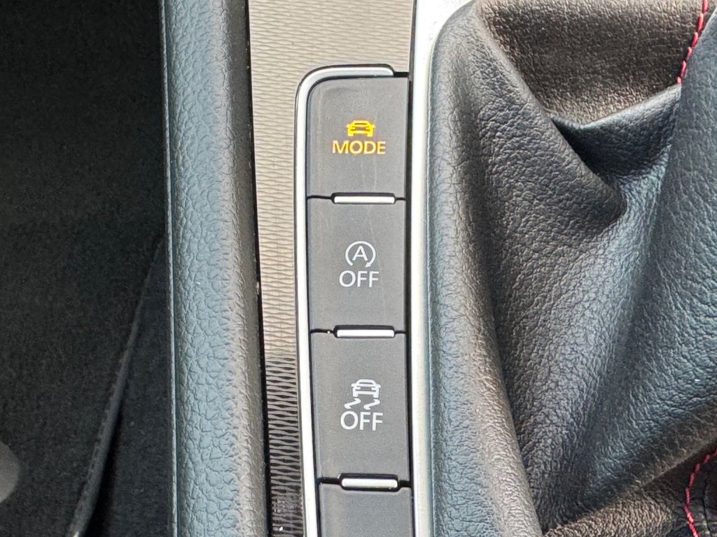 Used Volkswagen Golf 2016 for sale - 76797759: Photo 31