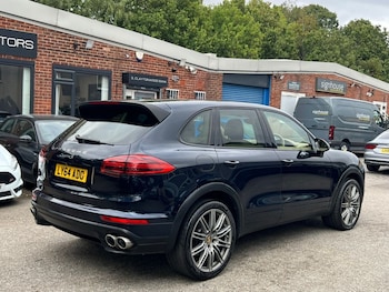Used Porsche Cayenne 2015 for sale - 79462252: Photo
