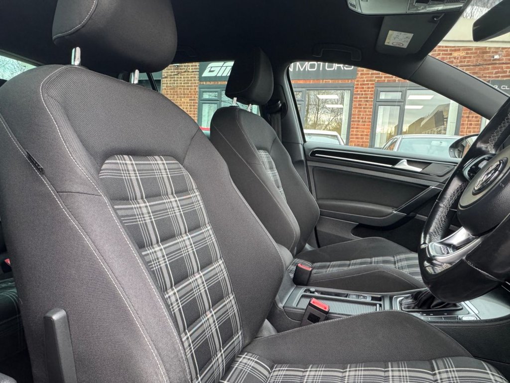 Used Volkswagen Golf 2016 for sale - 77050812: Photo 12