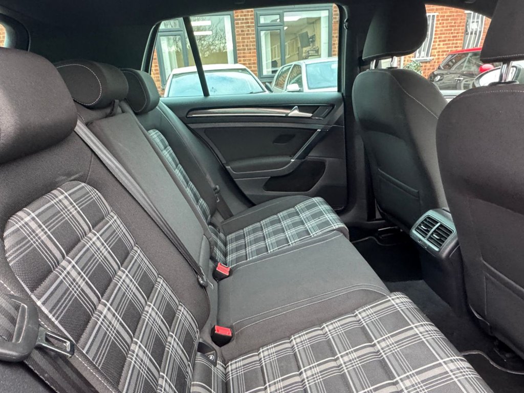 Used Volkswagen Golf 2016 for sale - 77050812: Photo 18